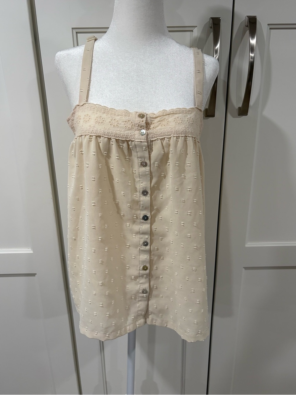 Laura Ashley Cream Eyelet Lace-Trim Button-Front Women’s Tank Top